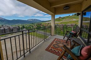 5th Floor 2bd/2ba Condo With Magnificent Views 2 Bedroom Condo by RedA