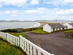 Rossbeigh Beach Cottage No 4