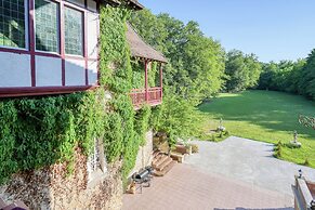 Le Petit Château De Barbizon