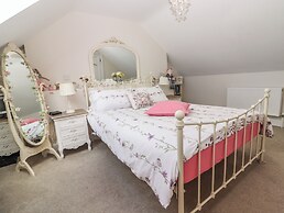 Lynchpin Cottage