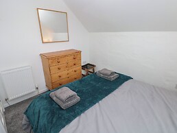 The Loft @ Wisteria Cottage