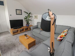 The Loft @ Wisteria Cottage