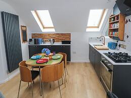 The Loft @ Wisteria Cottage