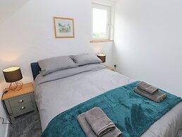 The Loft @ Wisteria Cottage