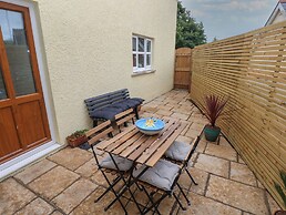 The Loft @ Wisteria Cottage