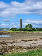 Captivating 2-bed Ground Floor Apartment in Largs