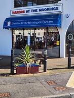 Apartment - Largs - Sleeps 4 - Pet Friendly