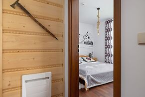 Krolewska Apartment Mountain by Renters