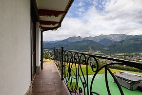 Krolewska Apartment Mountain by Renters
