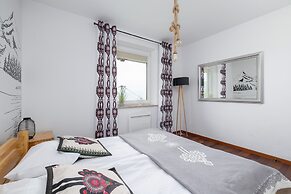 Krolewska Apartment Mountain by Renters