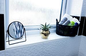 Stunning 3bedroom Home Ideal for Long & Short Stay