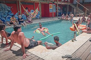 Compay Hostel La Pedrera