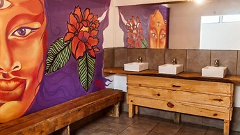 Compay Hostel La Pedrera