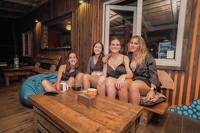 Compay Hostel La Pedrera