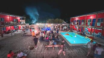 Compay Hostel La Pedrera