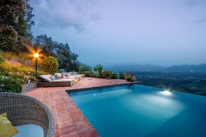 Villa Lina in Lucca With 4 Bedrooms and 3 Bathrooms