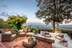 Villa Lina in Lucca With 4 Bedrooms and 3 Bathrooms