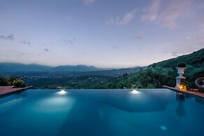 Villa Lina in Lucca With 4 Bedrooms and 3 Bathrooms