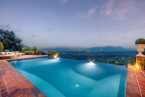 Villa Lina in Lucca With 4 Bedrooms and 3 Bathrooms