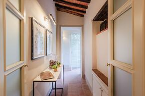 Villa Lina in Lucca With 4 Bedrooms and 3 Bathrooms