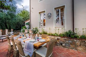 Villa Lina in Lucca With 4 Bedrooms and 3 Bathrooms