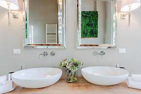 Villa Lina in Lucca With 4 Bedrooms and 3 Bathrooms