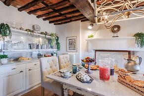 Villa Lina in Lucca With 4 Bedrooms and 3 Bathrooms