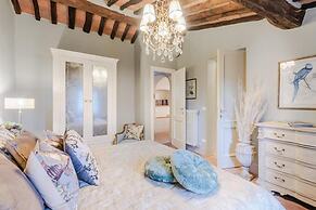 Villa Lina in Lucca With 4 Bedrooms and 3 Bathrooms