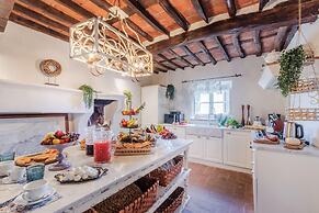 Villa Lina in Lucca With 4 Bedrooms and 3 Bathrooms