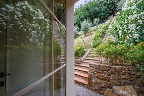 Villa Lina in Lucca With 4 Bedrooms and 3 Bathrooms