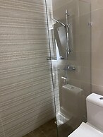 Modern Nearby Beach Apartment