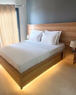 Modern Nearby Beach Apartment