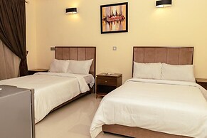 Golden Alpine Hotel & Resort