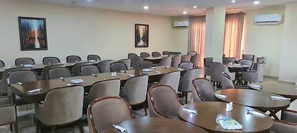 Golden Alpine Hotel & Resort