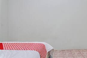 OYO 92746 Wisma 35NearTaman Wisata Polong Jopang