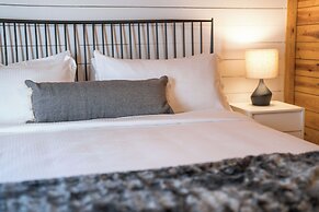 Red Feather Cabins 103