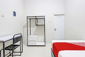 OYO 92757 Ndalem Pusponyidro Syariah