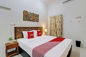 OYO 92757 Ndalem Pusponyidro Syariah