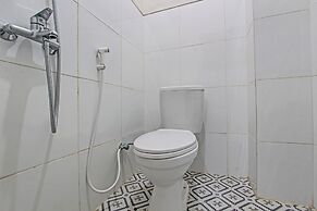 OYO 92757 Ndalem Pusponyidro Syariah