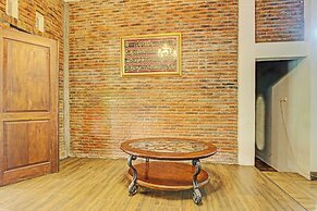 OYO 92757 Ndalem Pusponyidro Syariah