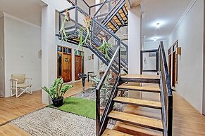 OYO 92757 Ndalem Pusponyidro Syariah