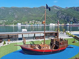 Bremanger Fjordhotell