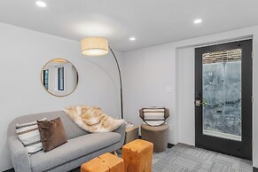 Sunnyside Studio on Green Lake (96684230)