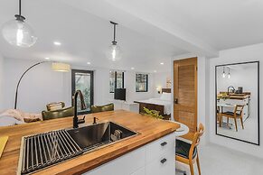 Sunnyside Studio on Green Lake (96684230)