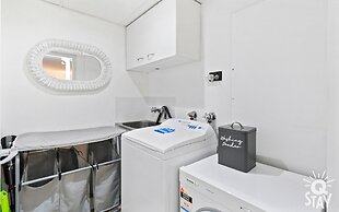 Top of the Mark - Q Stay