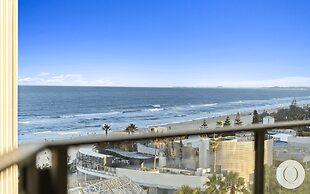 Top of the Mark - Q Stay