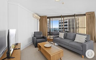 Top of the Mark - Q Stay