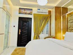 Kamara Lakeview Hotel