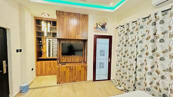 Kamara Lakeview Hotel