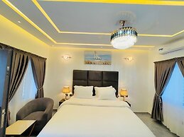 Kamara Lakeview Hotel